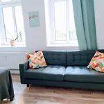 2 Bedroom Flat For Families & Calm Guests Apartman *