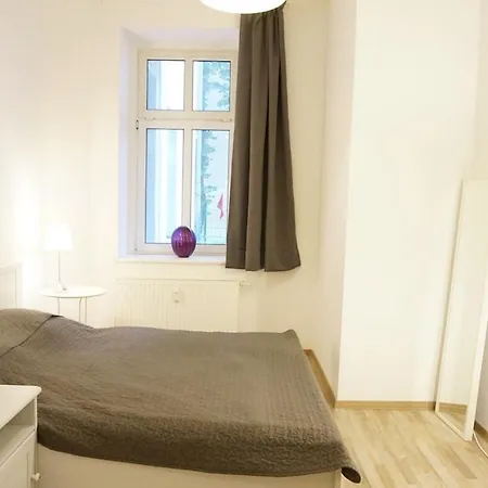 Apartment 2 Bedroom Flat For Families & Calm Guests