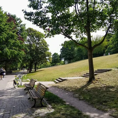 2 Bedroom Flat For Families & Calm Guests