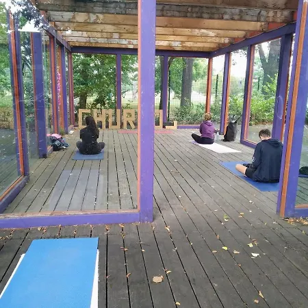 2 Bedroom Flat For Families & Calm Guests