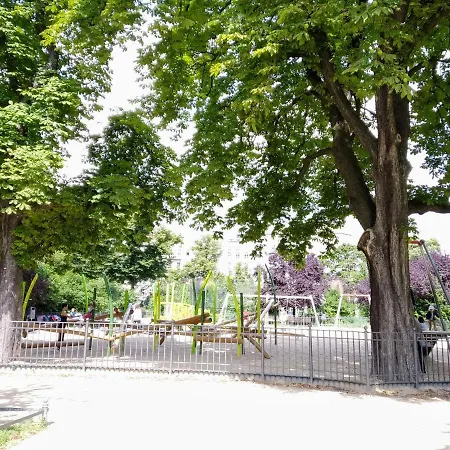Apartment 2 Bedroom Flat For Families & Calm Guests *