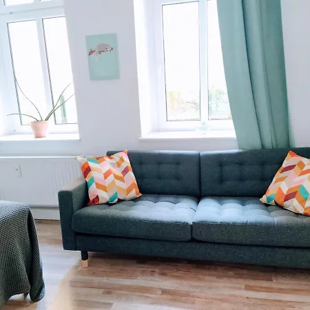 2 Bedroom Flat For Families & Calm Guests Apartment *