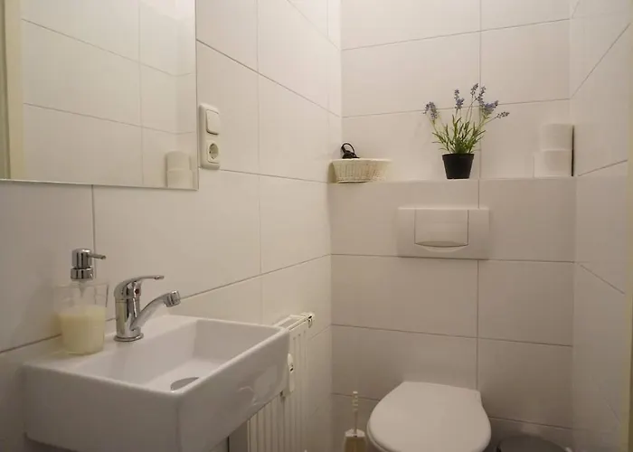 2 Bedroom Flat For Families & Calm Guests Apartman