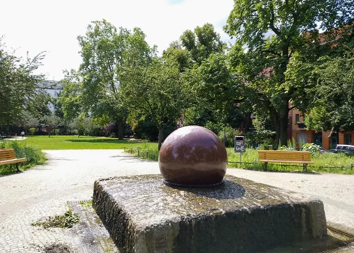 Apartamento 2 Bedroom Flat For Families & Calm Guests Berlim