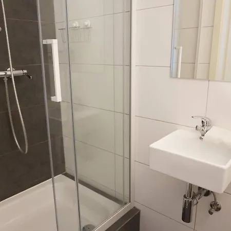 2 Bedroom Flat For Families & Calm Guests * Berlin