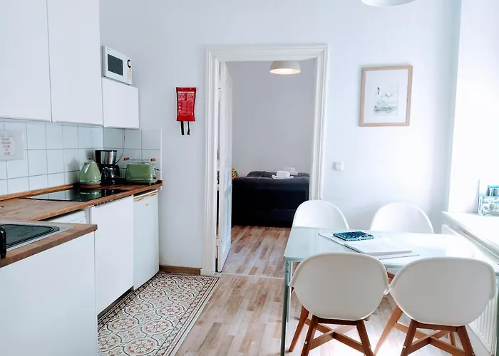 2 Bedroom Flat For Families & Calm Guests *